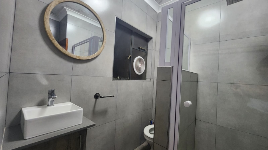 To Let 2 Bedroom Property for Rent in Bult West North West